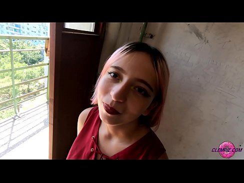 ❤️ O studentă senzuală o suge unui străin în Outback - Ejaculează pe fața lui ❤ at us ️❤